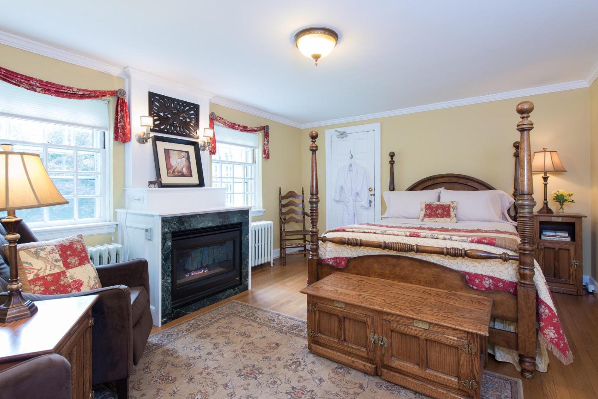 Standard Queen Room Garden Room