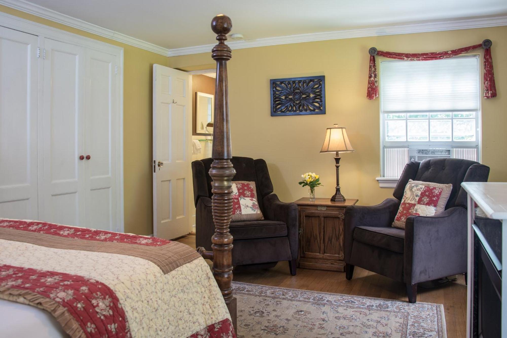 Standard Queen Room Garden Room